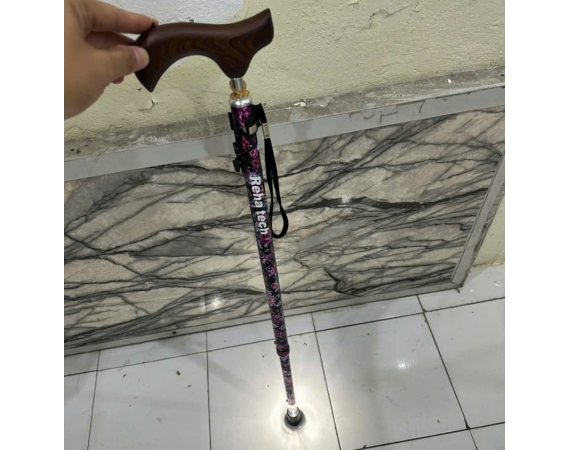 Batoong cho cụ già Reha Tech