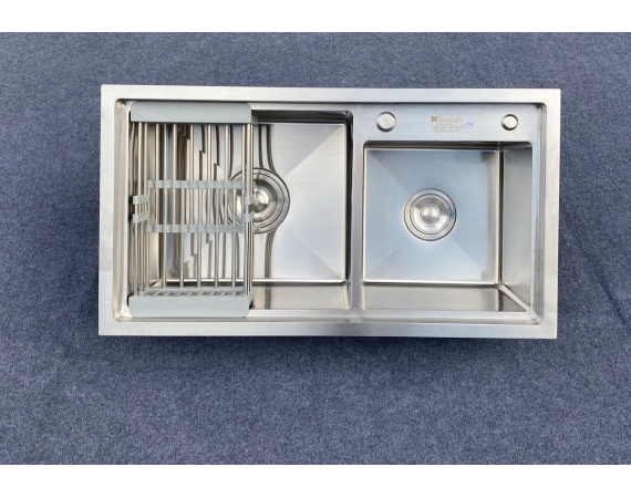 Chậu rửa bát Kagol inox 304 hai hố lệch KG8245LGC (KT:820x450x240 mm)
