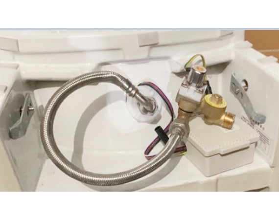 Van cảm ứng tiểu nam ToTo dùng cho tiểu liền van HHF90603