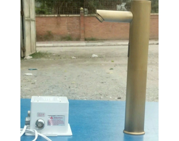 Vòi rửa tay cảm ứng cao màu vàng HD105-3